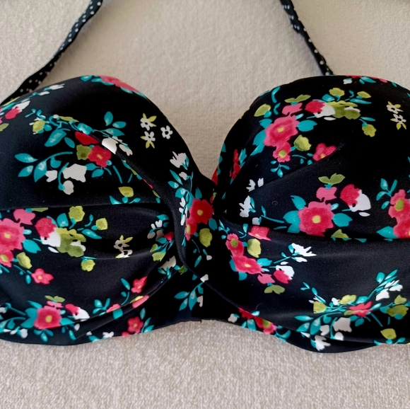 LASCANA for VENUS Midnight Bloom Bandeau Bikini Top, size D - Picture 4 of 10